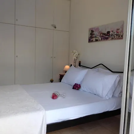 Comfy Alykes Apartment, Volos Exterior photo